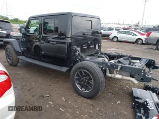 2022 Jeep Gladiator High Altitude with VIN 1C6HJTFG8NL168519, listed as a IAAI auction lot 42439845 with 16,786 mi miles and . Bid and sale history available at DreamBid. Image 3.