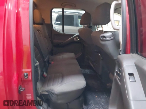 2006 Nissan Frontier SE z VIN 1N6AD07W86C401156, wystawiony jako IAAI lot #41808763 z przebiegiem 200 825 mil mil oraz . Historia ofert i sprzedaży dostępna na DreamBid. Obrazek 8.