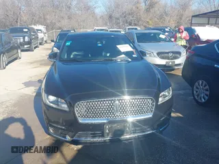 2019 Lincoln Continental Standard with VIN 1LN6L9PK7K5602571, listed as a IAAI auction lot 41699481 with 224,610 mi miles and . Bid and sale history available at DreamBid. Image 12.