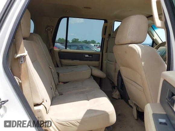 2008 Ford Expedition SSV с VIN 1FMFU15528LA43415, выставлен на аукционе IAAI как лот 42372235 с пробегом 281 819 миль миль и . История ставок и продаж доступна на DreamBid. Изображение 8.