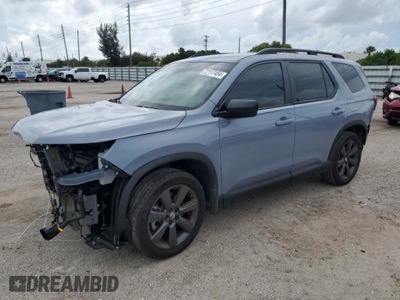 2025 Honda Pilot Sport with VIN 5FNYG2H33SB002824, listed as a Copart auction lot 72117454 with 4,942 mi miles and Salvage Title. Bid and sale history available at carsss.com. Image 1.