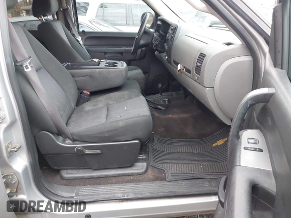 2013 Chevrolet Silverado 1500 LS with VIN 3GCPKREA2DG160722, listed as a IAAI auction lot 41262914 with 324,775 mi miles and . Bid and sale history available at DreamBid. Image 5.