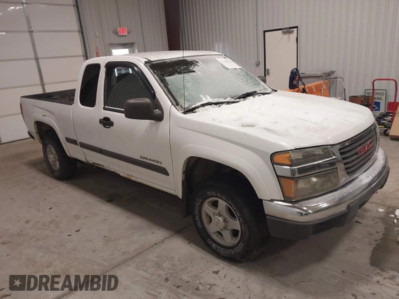 2004 GMC Canyon SLE Z71 with VIN 1GTDT196948151870, listed as a IAAI auction lot 41343783 with 340,230 mi miles. Bid and sale history available at carsss.com. Image 1.