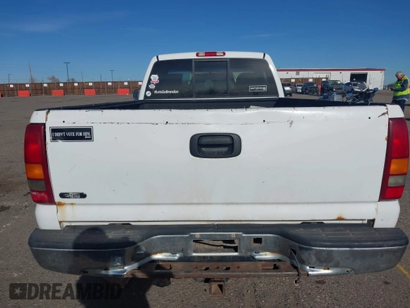 1999 Chevrolet Silverado 1500 LT with VIN 1GCEK14T9XE124436, listed as a IAAI auction lot 41143977 with 275,807 mi miles and . Bid and sale history available at DreamBid. Image 8.