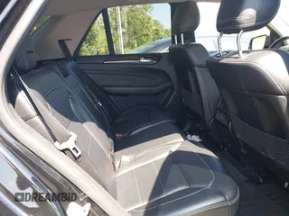 2014 Mercedes-Benz M 350 z VIN 4JGDA2EB0EA385223, wystawiony jako IAAI lot #42056714 z przebiegiem 185 750 mil mil oraz . Historia ofert i sprzedaży dostępna na DreamBid. Obrazek 8.