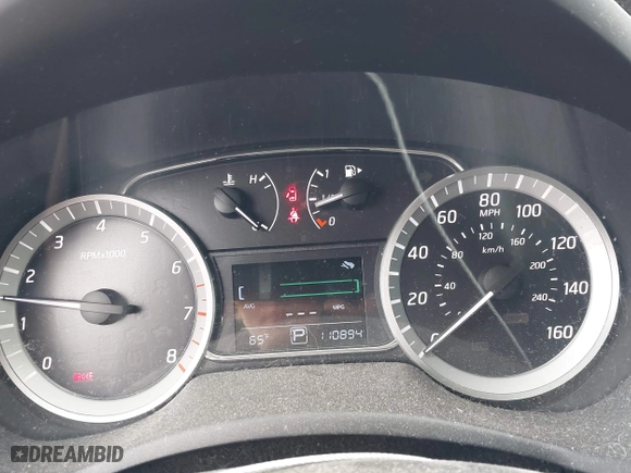 2015 Nissan Sentra S with VIN 3N1AB7AP8FY239655, listed as a IAAI auction lot 41982460 with 110,894 mi miles. Bid and sale history available at carsss.com. Image 7.