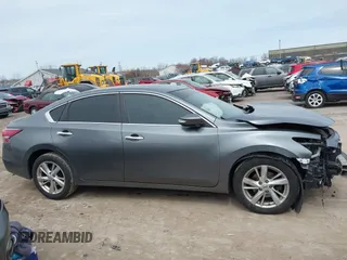 2014 Nissan Altima 2.5 with VIN 1N4AL3AP7EC127025, listed as a IAAI auction lot 41993195 with 110,290 mi miles. Bid and sale history available at carsss.com. Image 14.