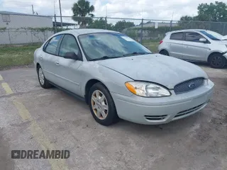 2006 Ford Taurus SE with VIN 1FAFP53U56A209213, listed as a IAAI auction lot 42009423 with 118,083 mi miles. Bid and sale history available at carsss.com. Image 1.