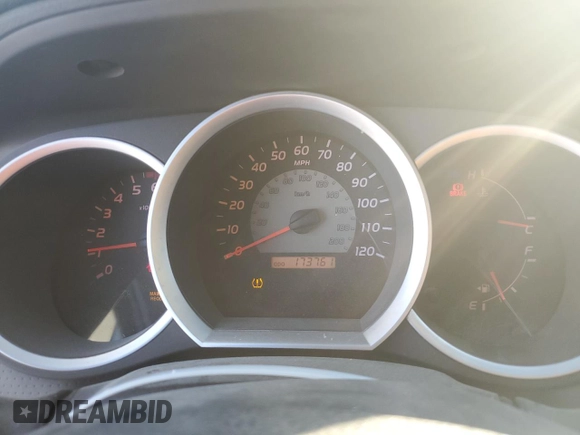 2006 Toyota Tacoma PreRunner z VIN 5TETX62NX6Z148881, wystawiony jako Copart lot #88404045 z przebiegiem 173 761 mil mil oraz Czysty tytuł • Clean title. Historia ofert i sprzedaży dostępna na DreamBid. Obrazek 9.