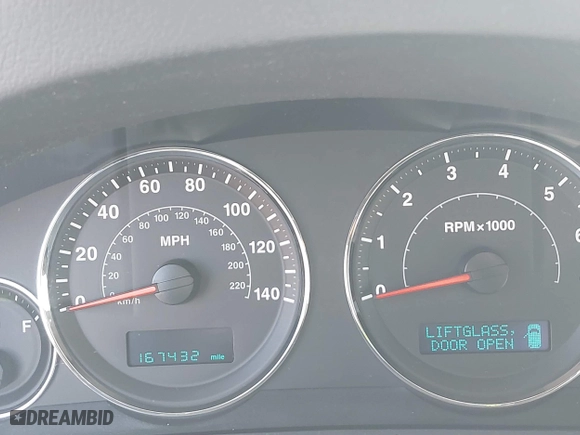 2007 Jeep Grand Cherokee Laredo with VIN 1J8HR48N97C692969, listed as a IAAI auction lot 41798961 with 167,432 mi miles. Bid and sale history available at carsss.com. Image 7.