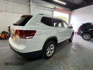 2019 Volkswagen Atlas SE z VIN 1V2WR2CA2KC522435, wystawiony jako Copart lot #53476545 z przebiegiem 154 951 mil mil oraz Czysty tytuł • Clean title. Historia ofert i sprzedaży dostępna na DreamBid. Obrazek 4.