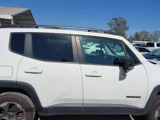 2018 Jeep Renegade Sport with VIN ZACCJBAB2JPG99648, listed as a IAAI auction lot 42337571 with 127,402 mi miles and . Bid and sale history available at DreamBid. Image 14.
