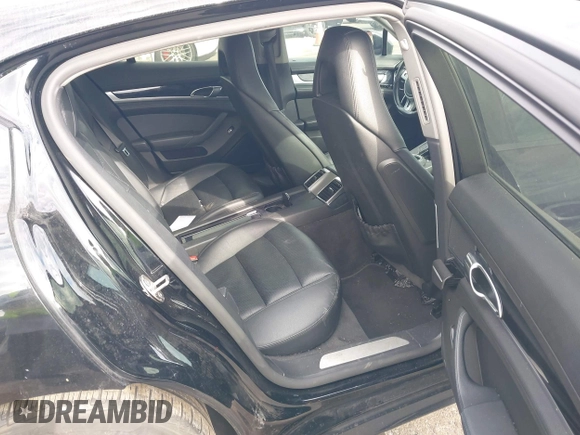 2015 Porsche Panamera 4 с VIN WP0AA2A75FL003203, выставлен на аукционе IAAI как лот 41080482 с пробегом 91 124 миль миль и . История ставок и продаж доступна на DreamBid. Изображение 8.