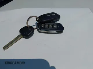 2014 Hyundai Accent GLS z VIN KMHCT4AE1EU637366, wystawiony jako IAAI lot #42455436 z przebiegiem 121 764 mil mil oraz . Historia ofert i sprzedaży dostępna na DreamBid. Obrazek 11.