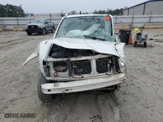 2004 Suzuki Grand Vitara with VIN JS3TE62V144101963, listed as a Copart auction lot 71770784 with 0 mi miles and Non Repairable. Bid and sale history available at carsss.com. Image 5.