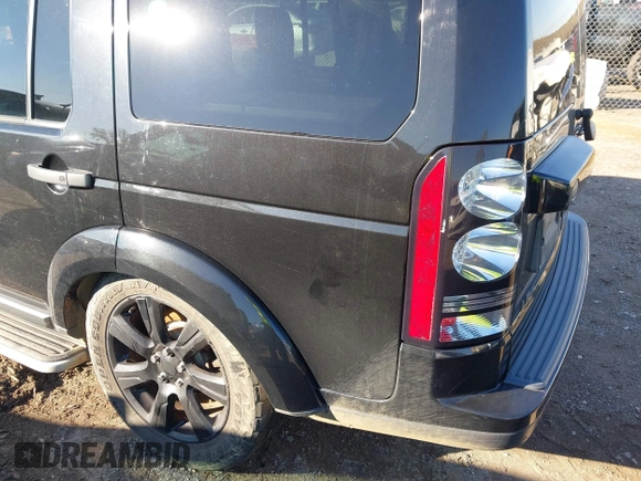 2016 Land Rover LR4 HSE with VIN SALAG2V60GA791975, listed as a IAAI auction lot 40804221 with 80,967 mi miles and . Bid and sale history available at DreamBid. Image 3.
