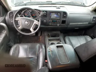 2011 Chevrolet Silverado 1500 LT with VIN 1GCRKSE39BZ147836, listed as a Copart auction lot 50490525 with 213,384 mi miles and Non Repairable. Bid and sale history available at carsss.com. Image 8.