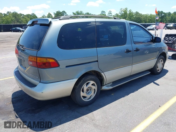 1999 Toyota Sienna LE z VIN 4T3ZF13C4XU118561, wystawiony jako IAAI lot #42536325 z przebiegiem 273 336 mil mil oraz . Historia ofert i sprzedaży dostępna na DreamBid. Obrazek 4.