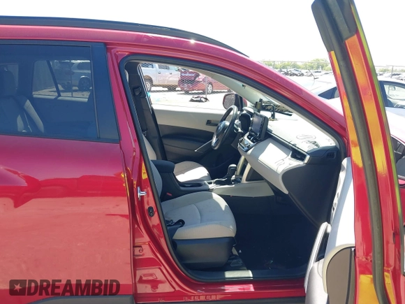 2022 Toyota Corolla Cross LE с VIN 7MUCAAAG3NV028977, выставлен на аукционе IAAI как лот 42243310 с пробегом 47 494 миль миль и . История ставок и продаж доступна на DreamBid. Изображение 5.