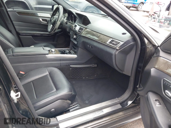 2015 Mercedes-Benz E 350 Sport with VIN WDDHF5KB6FB092327, listed as a IAAI auction lot 41782045 with 162,348 mi miles and . Bid and sale history available at DreamBid. Image 5.
