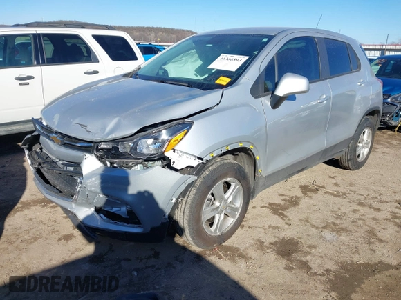 2022 Chevrolet Trax LS with VIN KL7CJNSMXNB545719, listed as a IAAI auction lot 41366593 with 9,225 mi miles. Bid and sale history available at carsss.com. Image 17.