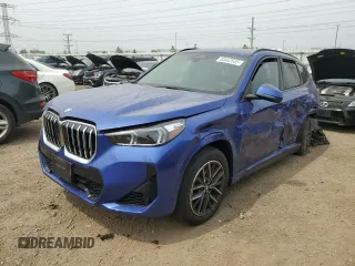 2025 BMW X1 xDrive28i with VIN WBX73EF05S5283580, listed as a Copart auction lot 60462635 with 260 mi miles and Salvage title. Bid and sale history available at DreamBid. Image 1.