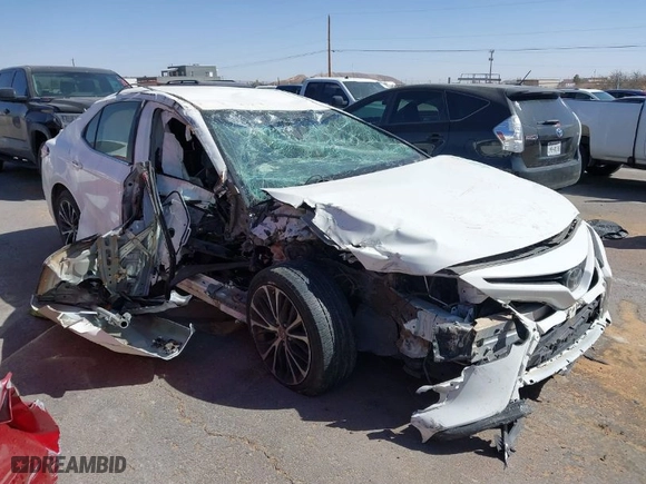 2018 Toyota Camry LE with VIN JTNB11HK9J3020406, listed as a IAAI auction lot 41725844 with 1 mi miles. Bid and sale history available at carsss.com. Image 1.