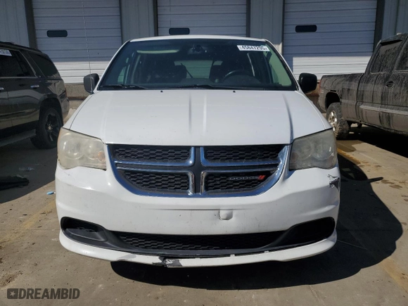 2014 Dodge Grand Caravan SXT with VIN 2C4RDGBG8ER263025, listed as a Copart auction lot 45847295 with 208,837 mi miles and Clean Title. Bid and sale history available at carsss.com. Image 5.