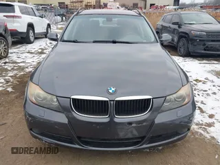 2007 BMW 3 Series 328i with VIN WBAVS13587FX15951, listed as a IAAI auction lot 41530164 with 153,051 mi miles. Bid and sale history available at carsss.com. Image 12.
