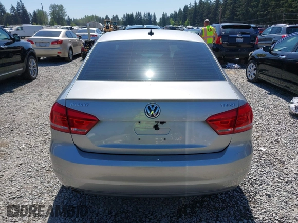 2014 Volkswagen Passat SE с VIN 1VWBN7A35EC028438, выставлен на аукционе IAAI как лот 42172605 с пробегом 108 955 миль миль и . История ставок и продаж доступна на DreamBid. Изображение 17.