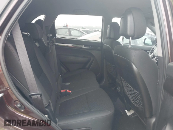 2015 Kia Sorento LX with VIN 5XYKTDA76FG565178, listed as a IAAI auction lot 42196426 with 160,933 mi miles. Bid and sale history available at carsss.com. Image 8.
