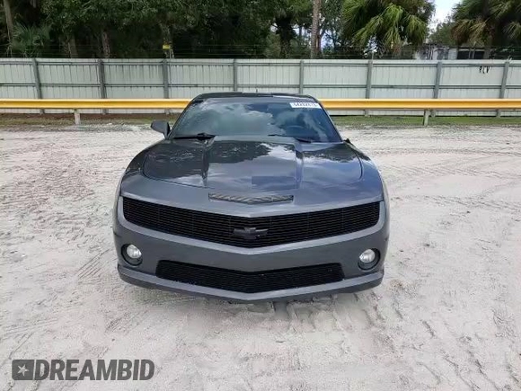 2010 Chevrolet Camaro 2SS z VIN 2G1FT1EW2A9178805, wystawiony jako Copart lot #64282813 z przebiegiem 87 771 mil mil oraz Szkody całkowita. Historia ofert i sprzedaży dostępna na DreamBid. Obrazek 11.
