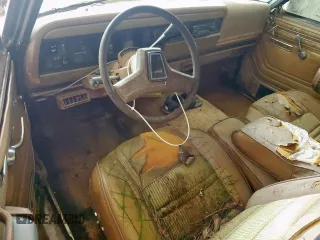 1986 Jeep Grand Wagoneer с VIN 1JCNJ15U5GT147524, выставлен на аукционе Copart как лот 57421255 с пробегом 112 292 миль миль и Списание • Salvage title. История ставок и продаж доступна на DreamBid. Изображение 8.