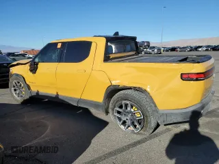 2022 Rivian R1T Launch Edition z VIN 7FCTGAAL2NN011755, wystawiony jako Copart lot #81940684 z przebiegiem Nie podano mil oraz Szkoda całkowita • Salvage title. Historia ofert i sprzedaży dostępna na DreamBid. Obrazek 2.