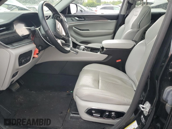 2022 Jeep Grand Cherokee Overland with VIN 1C4RJHDG0N8626912, listed as a Copart auction lot 60131635 with 39,147 mi miles and Salvage title. Bid and sale history available at DreamBid. Image 7.