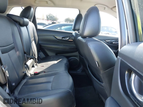 2019 Nissan Rogue SV with VIN 5N1AT2MVXKC793110, listed as a IAAI auction lot 41799912 with 80,745 mi miles. Bid and sale history available at carsss.com. Image 8.