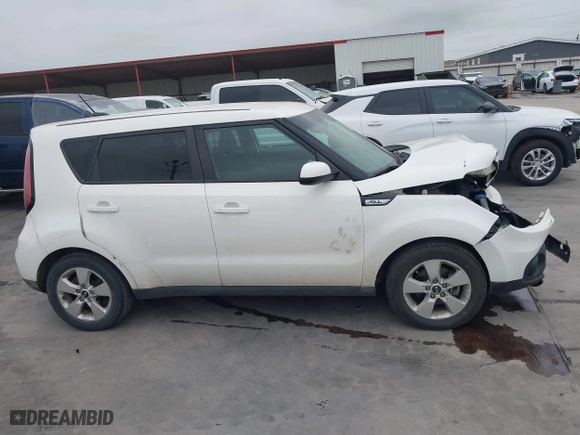 2017 Kia Soul with VIN KNDJN2A23H7457020, listed as a IAAI auction lot 41933705 with 80,887 mi miles. Bid and sale history available at carsss.com. Image 14.