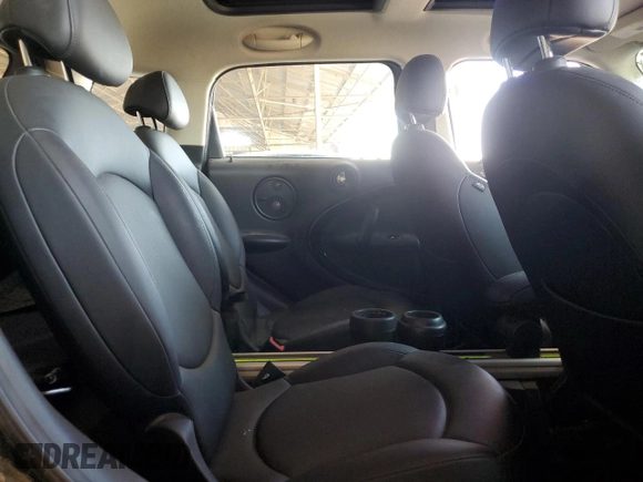 2011 MINI Countryman S with VIN WMWZC5C54BWM10218, listed as a Copart auction lot 60557685 with 192,422 mi miles and Salvage title. Bid and sale history available at DreamBid. Image 10.