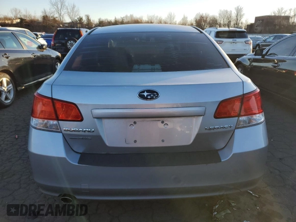 2012 Subaru Legacy Premium z VIN 4S3BMAG64C1013474, wystawiony jako Copart lot #83630754 z przebiegiem 318 974 mil mil oraz Czysty tytuł • Clean title. Historia ofert i sprzedaży dostępna na DreamBid. Obrazek 6.