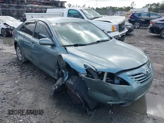 2007 Toyota Camry CE z VIN 4T1BE46K77U675255, wystawiony jako IAAI lot #42236335 z przebiegiem 99 464 mil mil oraz . Historia ofert i sprzedaży dostępna na DreamBid. Obrazek 1.