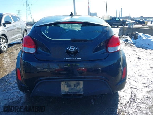 2016 Hyundai Veloster z VIN KMHTC6AD1GU262391, wystawiony jako IAAI lot #41649087 z przebiegiem 96 104 mil mil oraz . Historia ofert i sprzedaży dostępna na DreamBid. Obrazek 16.