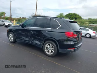2014 BMW X5 xDrive35i z VIN 5UXKR0C51E0K50875, wystawiony jako IAAI lot #41807040 z przebiegiem 59 967 mil mil oraz . Historia ofert i sprzedaży dostępna na DreamBid. Obrazek 3.