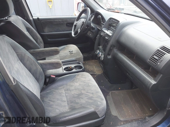 2004 Honda CR-V EX with VIN SHSRD78884U226141, listed as a IAAI auction lot 42059822 with 170,184 mi miles and . Bid and sale history available at carsss.com. Image 5.