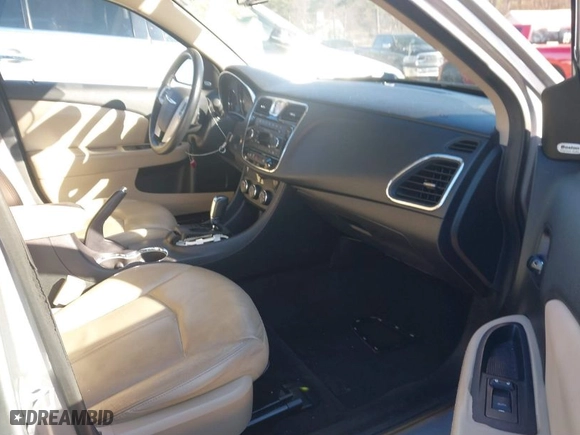 2014 Chrysler 200 Limited with VIN 1C3CCBCG5EN180454, listed as a IAAI auction lot 41449898 with 107,191 mi miles. Bid and sale history available at carsss.com. Image 5.