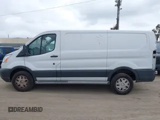 2019 Ford Transit с VIN 1FTYR1ZM0KKA86342, выставлен на аукционе IAAI как лот 42136774 с пробегом 184 618 миль миль и . История ставок и продаж доступна на DreamBid. Изображение 15.