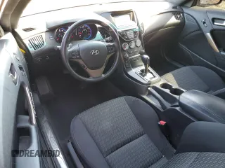 2013 Hyundai Genesis Coupe 2.0T z VIN KMHHT6KD8DU096239, wystawiony jako Copart lot #49324175 z przebiegiem 55 806 mil mil oraz Szkoda całkowita • Salvage title. Historia ofert i sprzedaży dostępna na DreamBid. Obrazek 8.