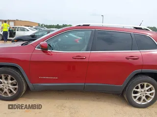 2016 Jeep Cherokee 75th Anniversary with VIN 1C4PJLCB6GW287894, listed as a IAAI auction lot 42435662 with 114,649 mi miles and . Bid and sale history available at DreamBid. Image 14.