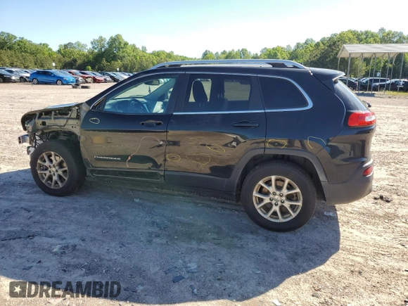 2016 Jeep Cherokee Latitude z VIN 1C4PJMCB4GW375624, wystawiony jako Copart lot #55562415 z przebiegiem 218 437 mil mil oraz Szkoda całkowita • Salvage title. Historia ofert i sprzedaży dostępna na DreamBid. Obrazek 2.