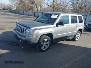 2016 Jeep Patriot High Altitude Edition with VIN 1C4NJRFB1GD712715, listed as a IAAI auction lot 41984245 with 124,227 mi miles. Bid and sale history available at carsss.com. Image 6.