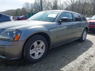 2005 Dodge Magnum SE with VIN 2D4FV48VX5H117187, listed as a IAAI auction lot 41569678 with 138,600 mi miles and . Bid and sale history available at carsss.com. Image 6.